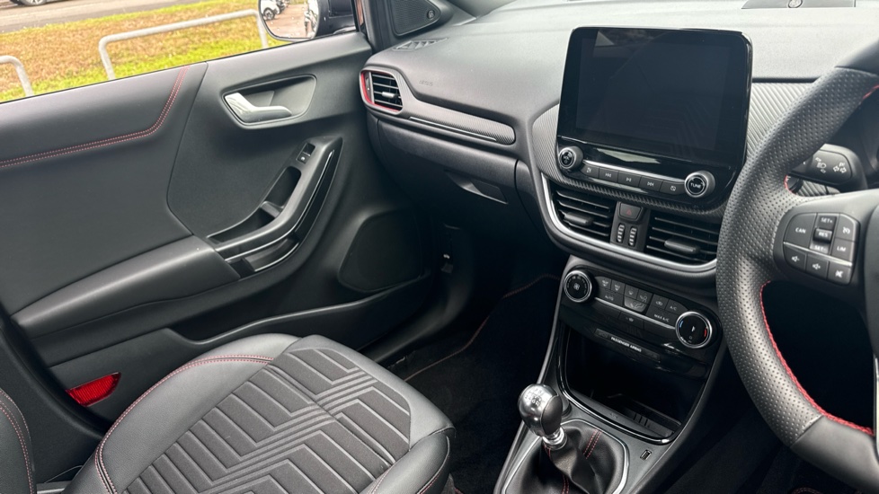 Ford Puma 1.0 EcoBoost Hybrid mHEV 155 ST-Line X 5dr Petrol Hatchback - Image 14