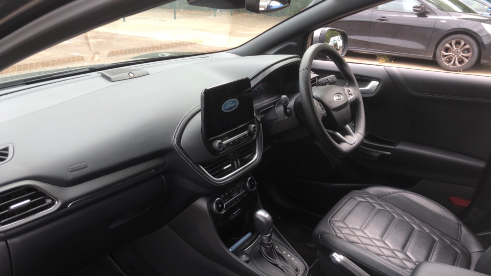 Ford Puma 1.0 EcoBoost Hybr mHEV 155 ST-Line Vignale 5dr DCT Petrol Hatchback - Image 9