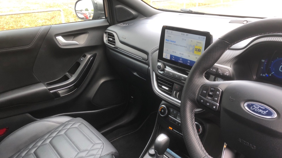 Ford Puma 1.0 EcoBoost Hybr mHEV 155 ST-Line Vignale 5dr DCT Petrol Hatchback - Image 14