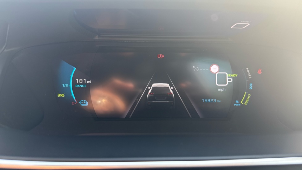 Peugeot 2008 100kW Allure Premium 50kWh 5dr Auto Electric Estate - Image 18