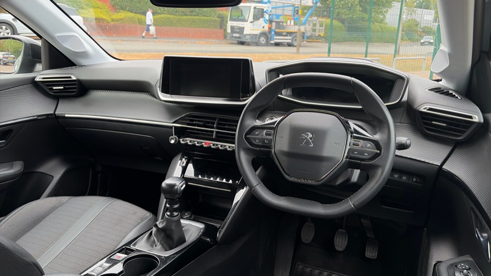 Peugeot 208 1.2 PureTech 100 Allure Premium 5dr Petrol Hatchback - Image 11