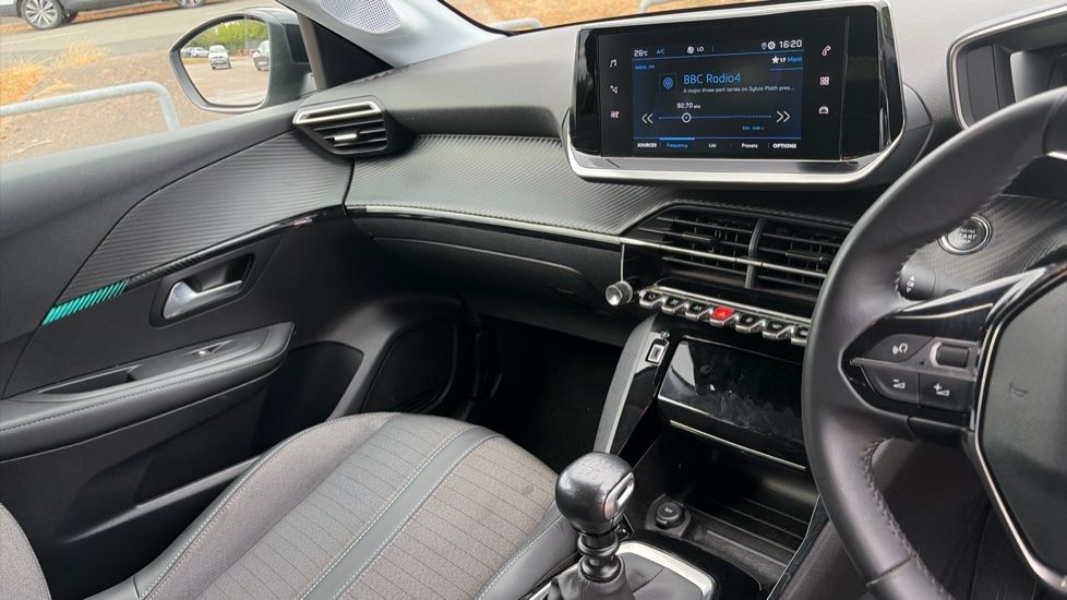 Peugeot 208 1.2 PureTech 100 Allure Premium 5dr Petrol Hatchback - Image 14