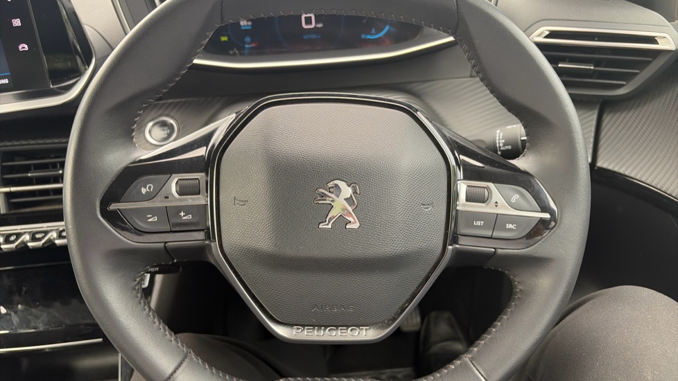 Peugeot 208 1.2 PureTech 100 Allure Premium 5dr Petrol Hatchback - Image 25