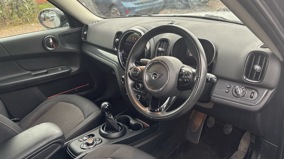MINI Countryman 1.5 Cooper Classic 5dr Petrol Hatchback - Image 11