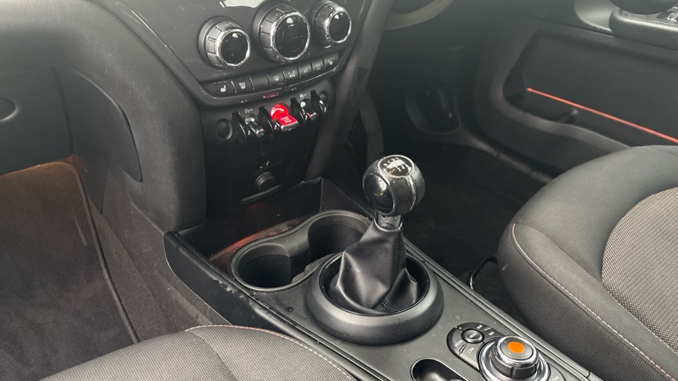MINI Countryman 1.5 Cooper Classic 5dr Petrol Hatchback - Image 13