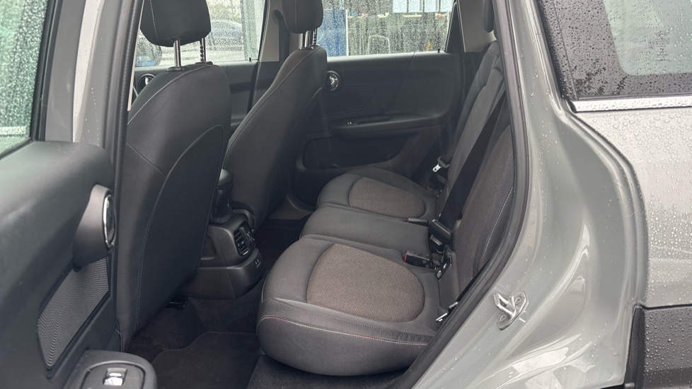 MINI Countryman 1.5 Cooper Classic 5dr Petrol Hatchback - Image 16