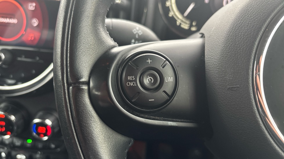 MINI Countryman 1.5 Cooper Classic 5dr Petrol Hatchback - Image 22