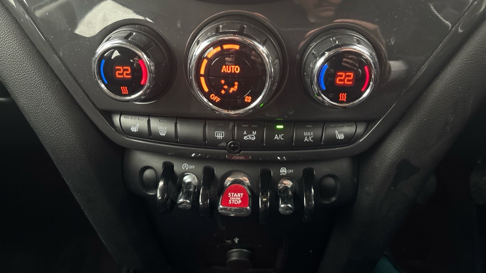 MINI Countryman 1.5 Cooper Classic 5dr Petrol Hatchback - Image 29