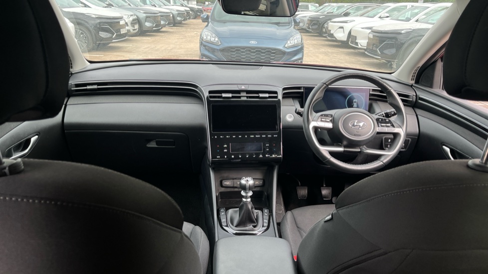 Hyundai TUCSON 1.6 TGDi Premium 5dr 2WD Petrol Estate - Image 10