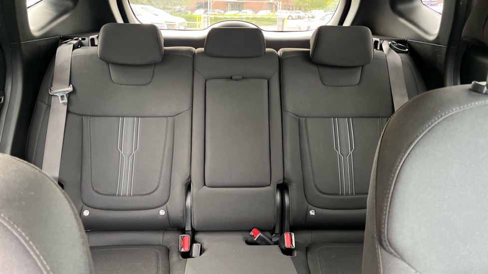 Hyundai TUCSON 1.6 TGDi Premium 5dr 2WD Petrol Estate - Image 15
