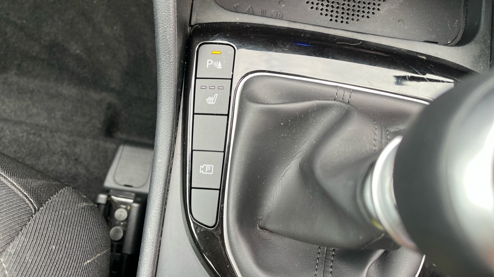 Hyundai TUCSON 1.6 TGDi Premium 5dr 2WD Petrol Estate - Image 24