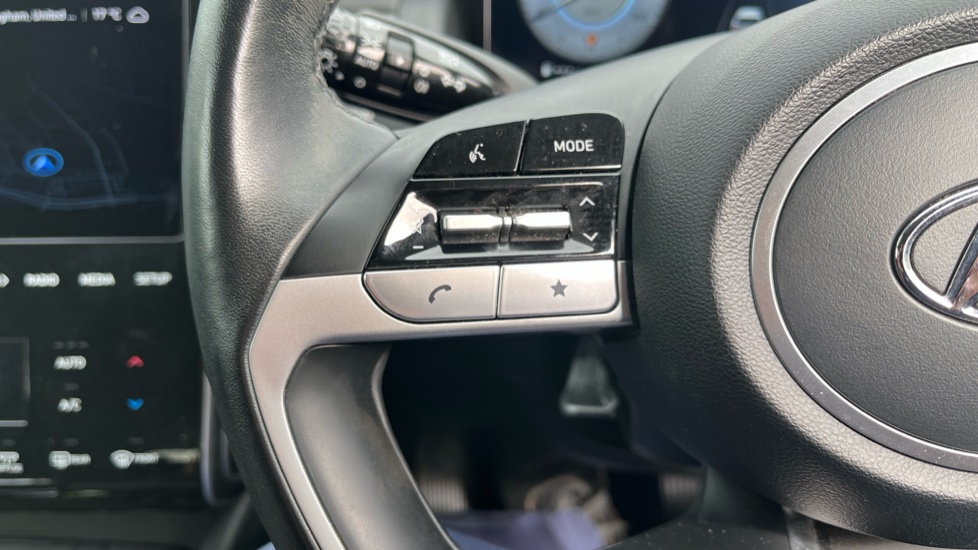 Hyundai TUCSON 1.6 TGDi Premium 5dr 2WD Petrol Estate - Image 26