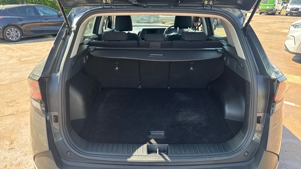 Kia Sportage 1.6T GDi ISG 2 5dr Petrol Estate - Image 4