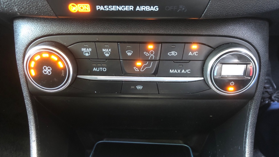 Ford Fiesta 1.0 EcoBoost Titanium 5dr Petrol Hatchback - Image 24