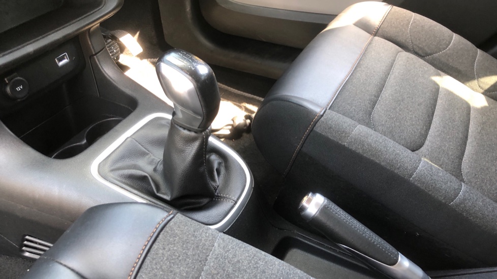 Citroen C3 1.2 PureTech Flair Plus 5dr Petrol Hatchback - Image 13