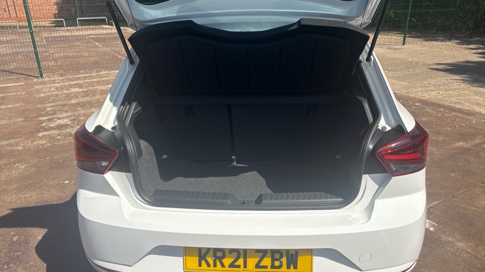 SEAT Ibiza 1.0 TSI 95 FR [EZ] 5dr Petrol Hatchback - Image 4