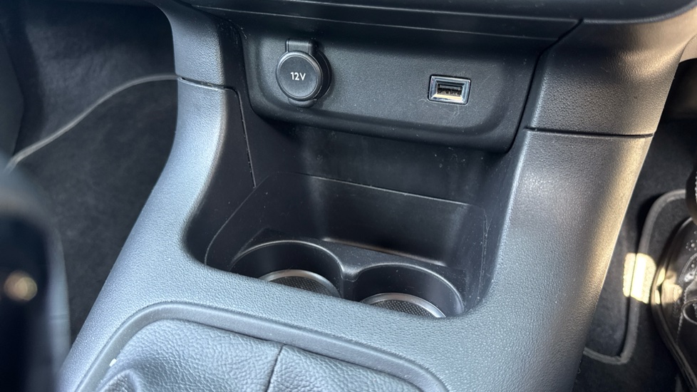 Citroen C3 1.2 PureTech Sense 5dr Petrol Hatchback - Image 30