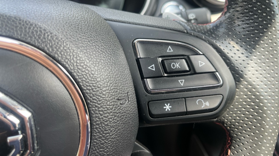 MG HS 1.5 T-GDI Exclusive 5dr DCT Petrol Hatchback - Image 26
