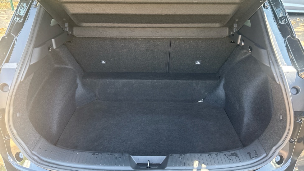 Nissan Qashqai 1.3 DiG-T MH 158 Acenta Premium 5dr Xtronic Petrol Hatchback - Image 4