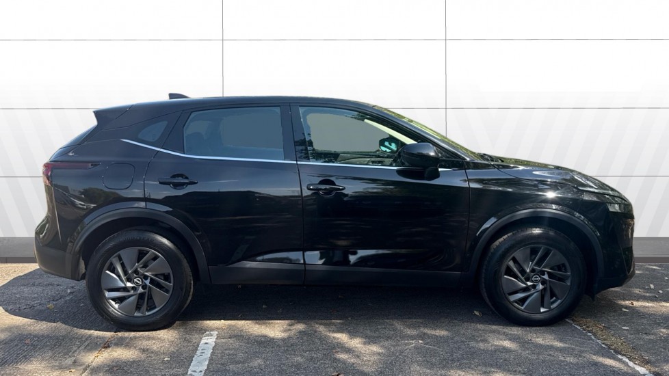 Nissan Qashqai 1.3 DiG-T MH 158 Acenta Premium 5dr Xtronic Petrol Hatchback - Image 5