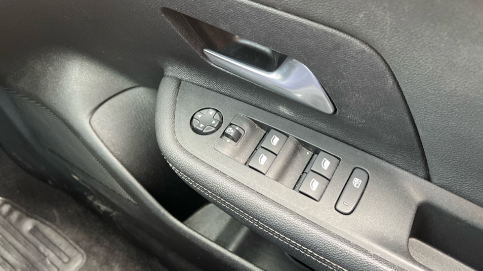 Vauxhall Mokka 1.2 Turbo Ultimate 5dr Auto Petrol Hatchback - Image 28