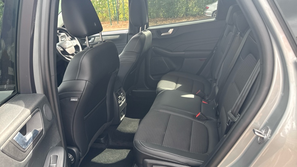 Ford Kuga 1.5 EcoBoost 150 Titanium Edition 5dr Petrol Estate - Image 16