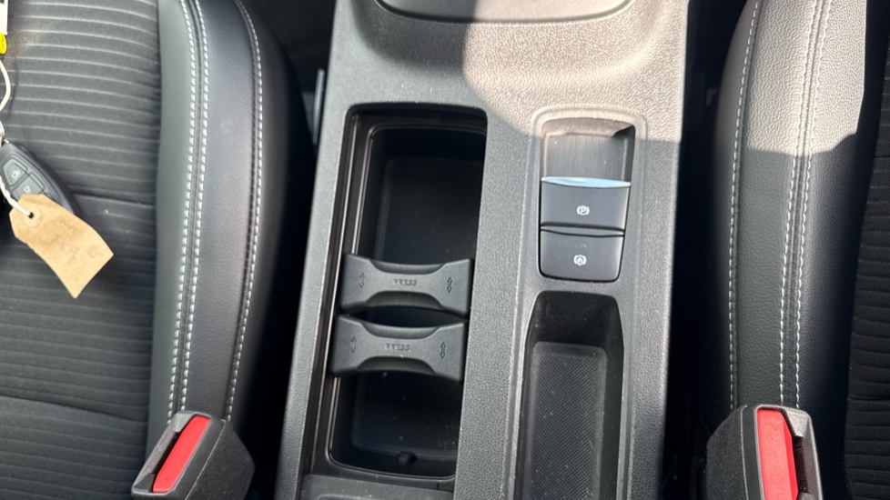 Ford Kuga 1.5 EcoBoost 150 Titanium Edition 5dr Petrol Estate - Image 29