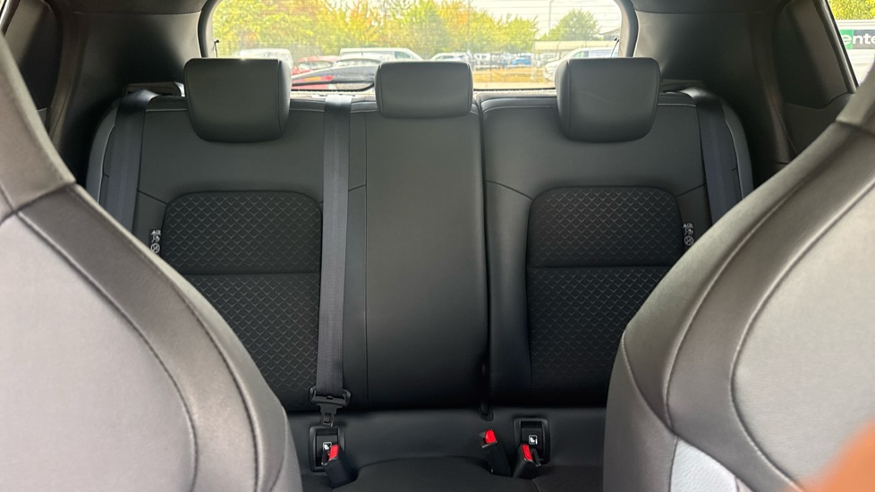 Nissan Juke 1.6 Hybrid N-Connecta 5dr Auto Hybrid Hatchback - Image 15