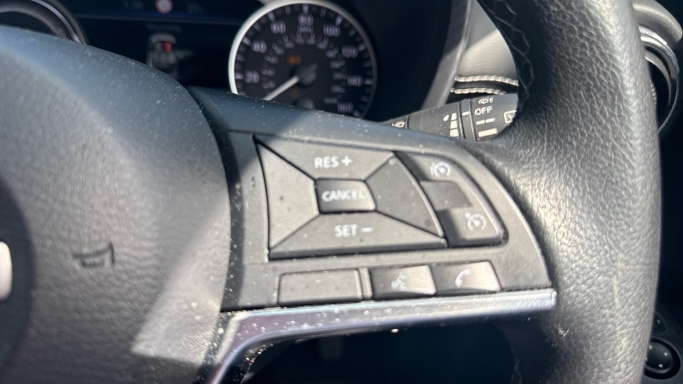 Nissan Juke 1.6 Hybrid N-Connecta 5dr Auto Hybrid Hatchback - Image 23