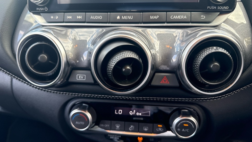Nissan Juke 1.6 Hybrid N-Connecta 5dr Auto Hybrid Hatchback - Image 25