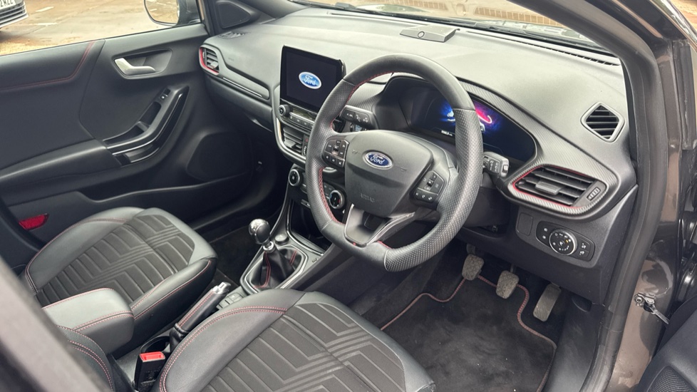 Ford Puma 1.0 EcoBoost Hybrid mHEV ST-Line X 5dr Petrol Hatchback - Image 11
