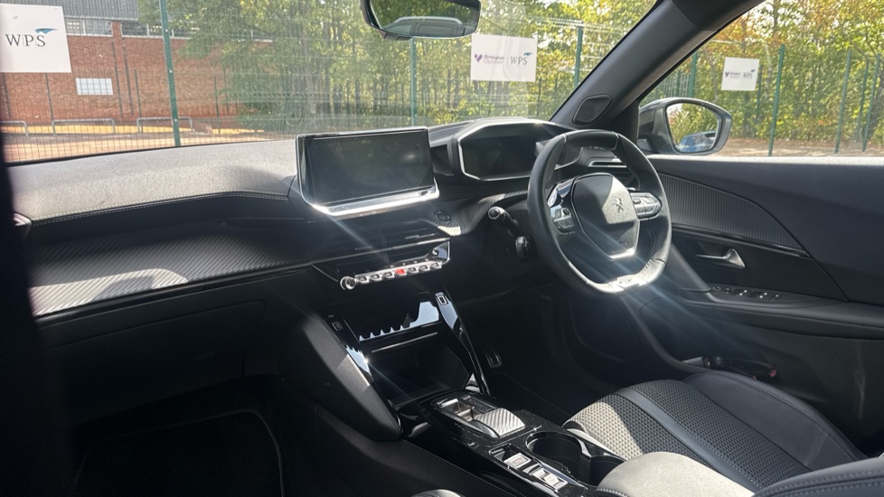 Peugeot 2008 100kW GT 50kWh 5dr Auto Electric Estate - Image 9