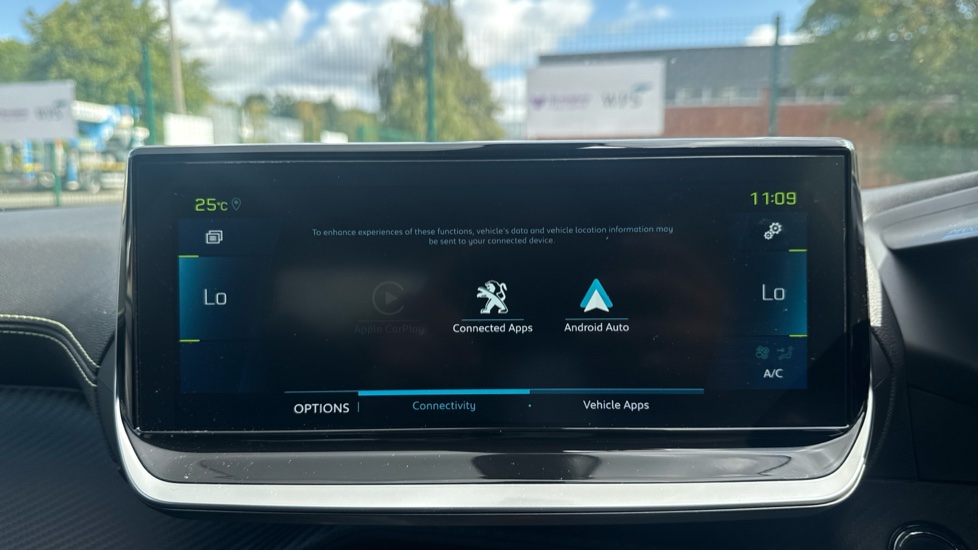 Peugeot 2008 100kW GT 50kWh 5dr Auto Electric Estate - Image 21