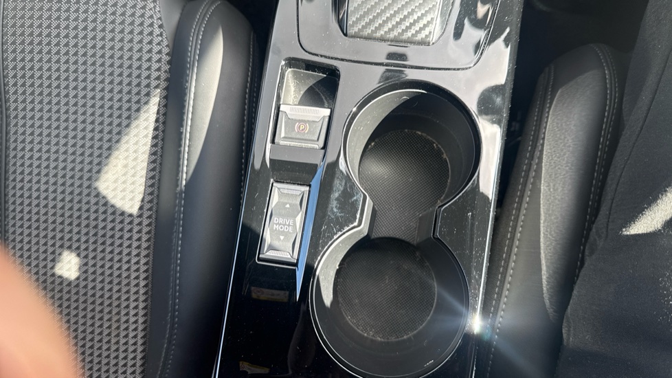 Peugeot 2008 100kW GT 50kWh 5dr Auto Electric Estate - Image 30