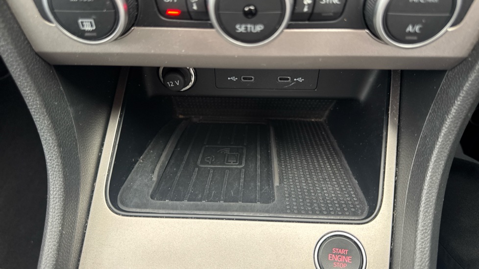 SEAT Ateca 1.5 TSI EVO Xperience 5dr DSG Petrol Estate - Image 27