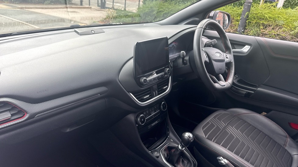 Ford Puma 1.0 EcoBoost Hybrid mHEV ST-Line X 5dr Petrol Hatchback - Image 9