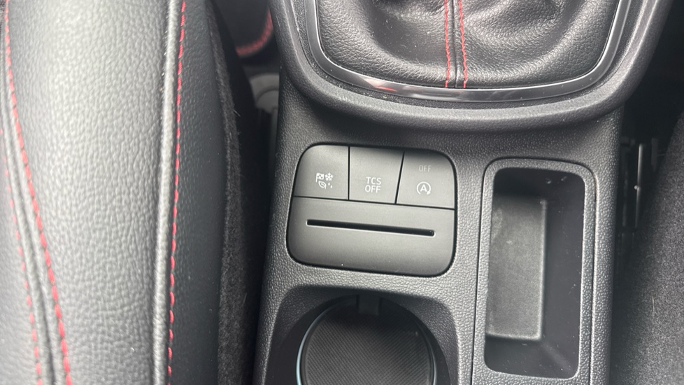 Ford Puma 1.0 EcoBoost Hybrid mHEV ST-Line X 5dr Petrol Hatchback - Image 29