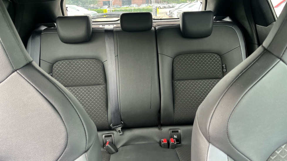 Nissan Juke 1.6 Hybrid N-Connecta 5dr Auto Hybrid Hatchback - Image 15