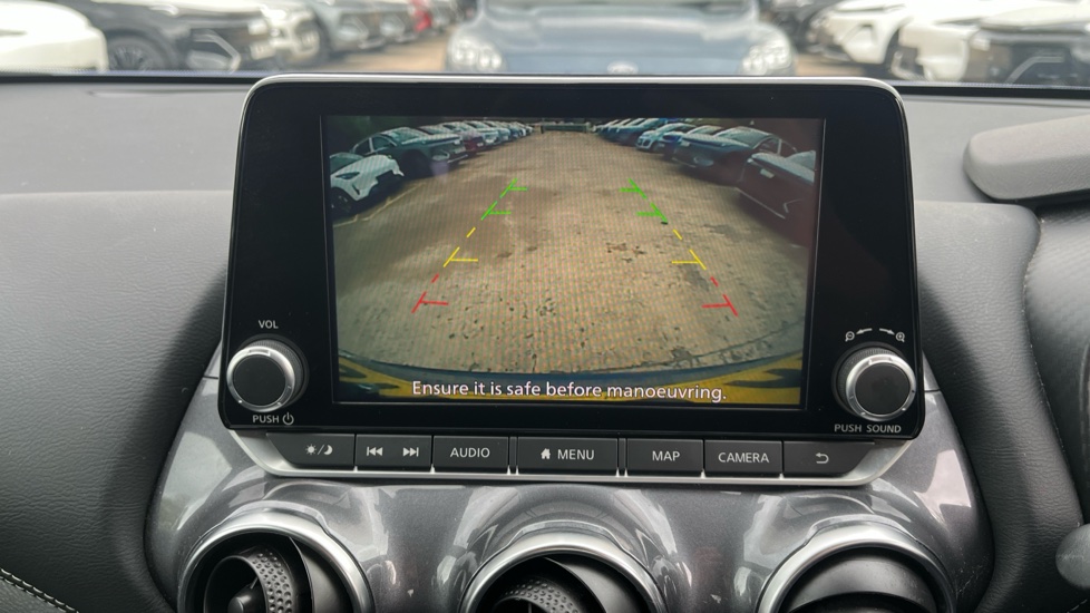 Nissan Juke 1.6 Hybrid N-Connecta 5dr Auto Hybrid Hatchback - Image 21