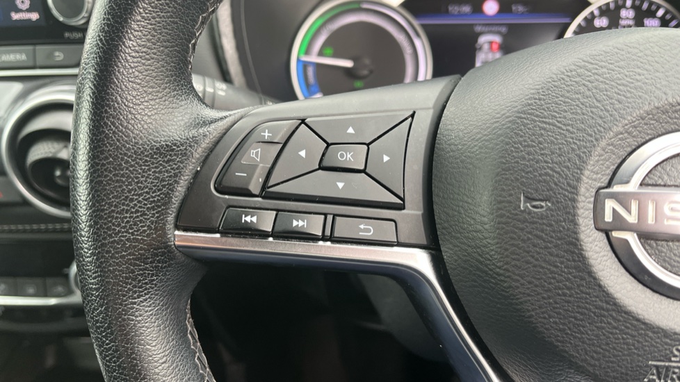 Nissan Juke 1.6 Hybrid N-Connecta 5dr Auto Hybrid Hatchback - Image 26