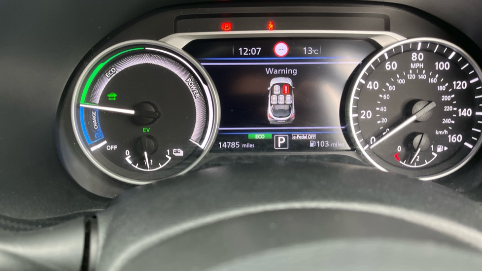 Nissan Juke 1.6 Hybrid N-Connecta 5dr Auto Hybrid Hatchback - Image 31