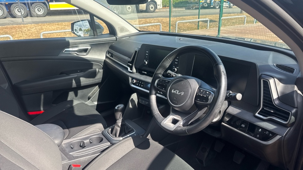 Kia Sportage 1.6T GDi ISG 2 5dr Petrol Estate - Image 11