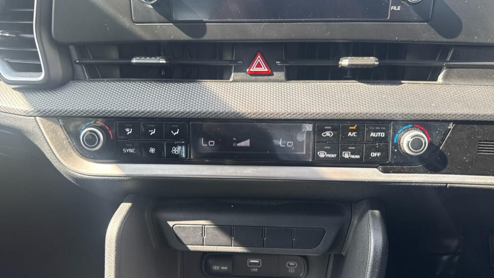 Kia Sportage 1.6T GDi ISG 2 5dr Petrol Estate - Image 30
