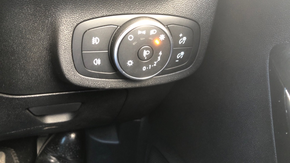 Ford Fiesta 1.0 EcoBoost Active X 5dr Petrol Hatchback - Image 26