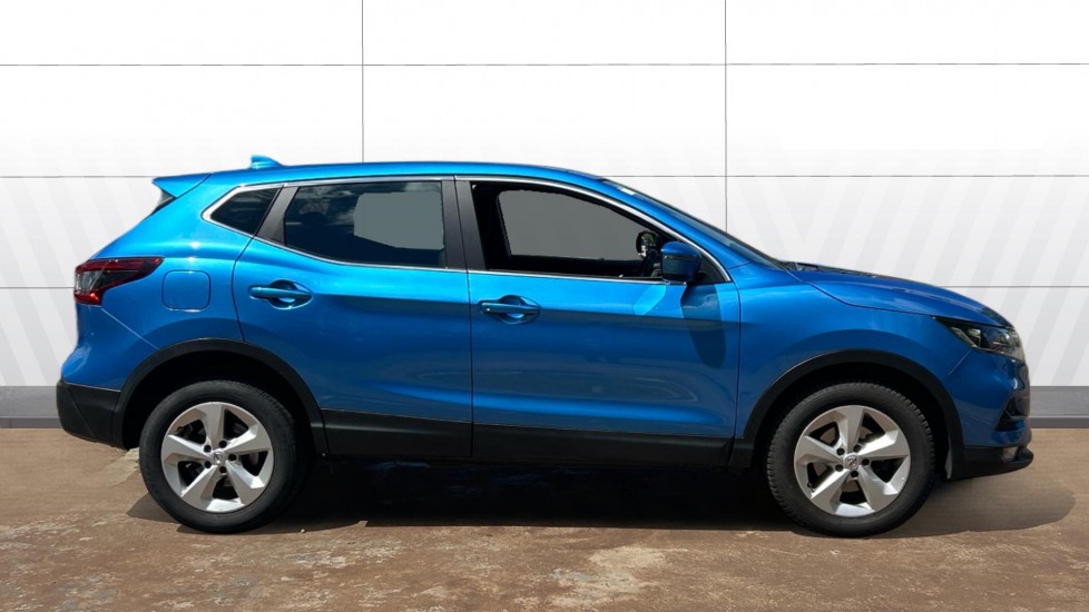 Nissan Qashqai 1.3 DiG-T 160 Acenta Premium 5dr DCT Petrol Hatchback - Image 5