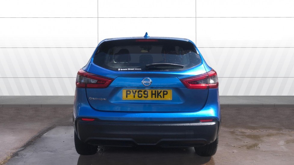Nissan Qashqai 1.3 DiG-T 160 Acenta Premium 5dr DCT Petrol Hatchback - Image 6