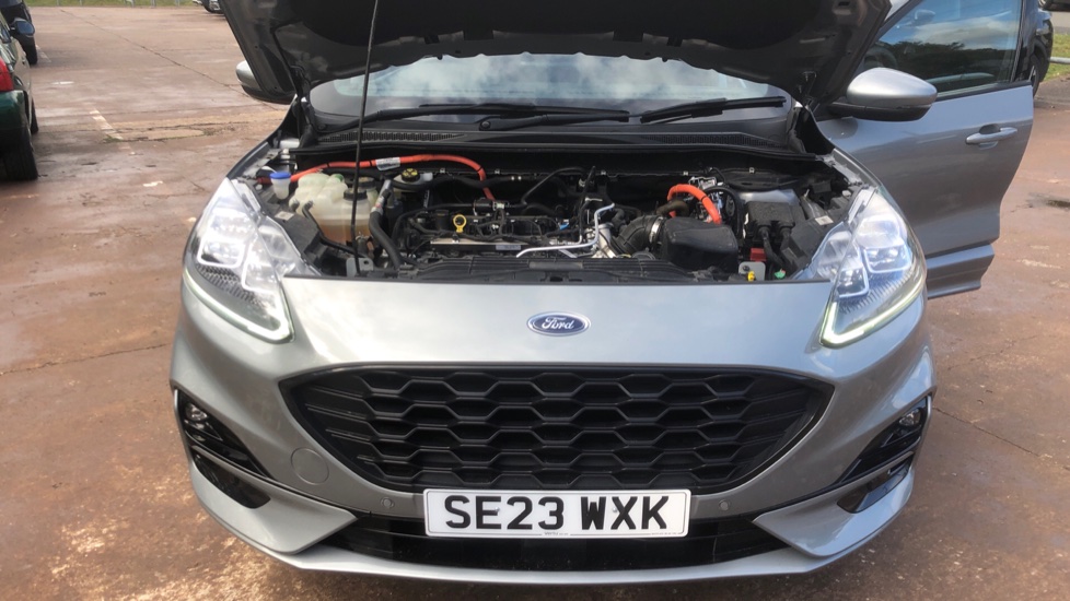 Ford Kuga 2.5 FHEV ST-Line X Edition 5dr CVT Hybrid Estate - Image 8