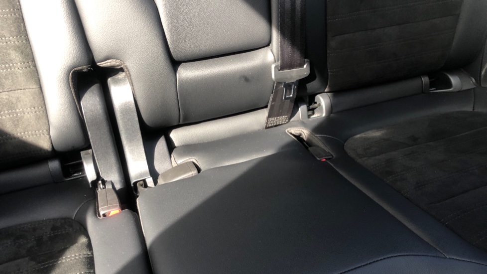 Ford Kuga 2.5 FHEV ST-Line X Edition 5dr CVT Hybrid Estate - Image 17