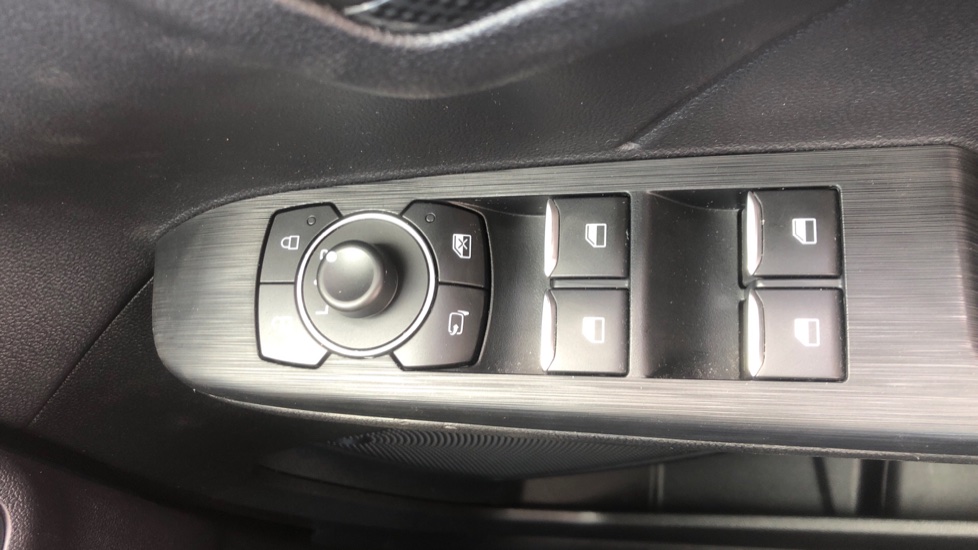 Ford Kuga 2.5 FHEV ST-Line X Edition 5dr CVT Hybrid Estate - Image 29