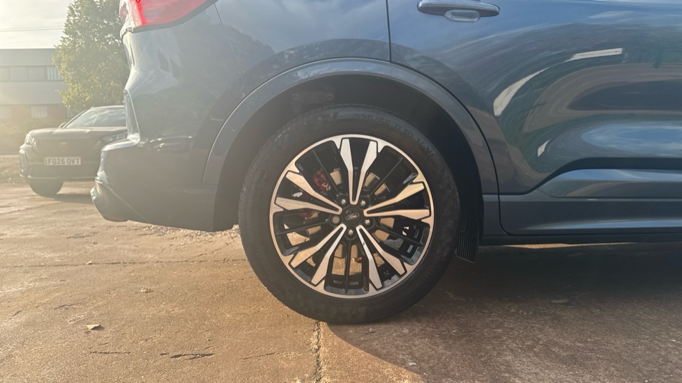 Ford Kuga 2.5 FHEV ST-Line X Edition 5dr CVT Hybrid Estate - Image 7